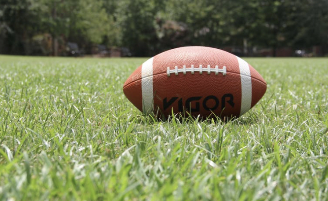 SL girls take on&nbsp;football