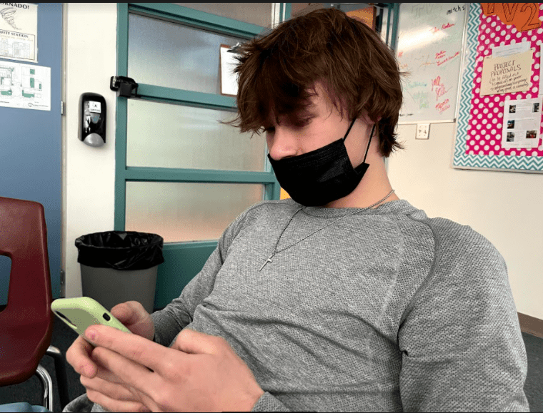 “Our shoulders are not the problem”: female students discuss the need for a dress code&nbsp;rewrite