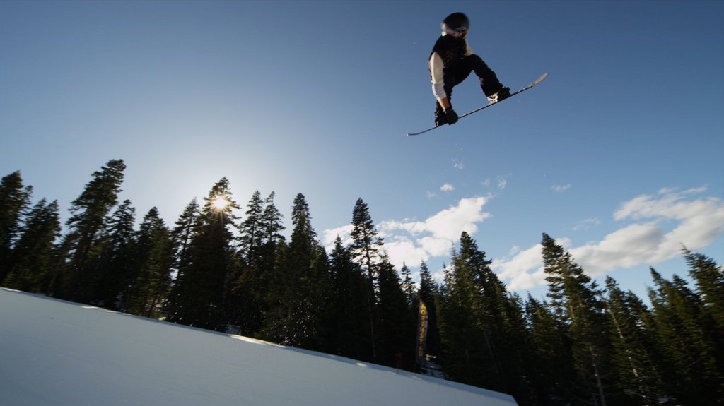 The great snowdown: skiing vs. snowboarding–which is more&nbsp;fun?